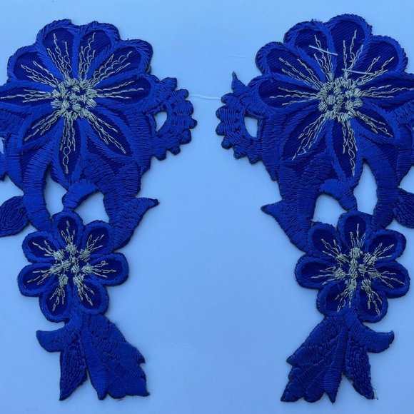Iron On Patches Blue Embroidery Applique Flower Pattern Shape Craft Set of 2 - Picture 4 of 8